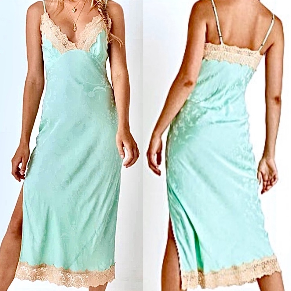 ๐บ๐HP๐๐บ NWT Spell & The Gypsy Ocean Lace Slip Dress - Picture 5 of 16